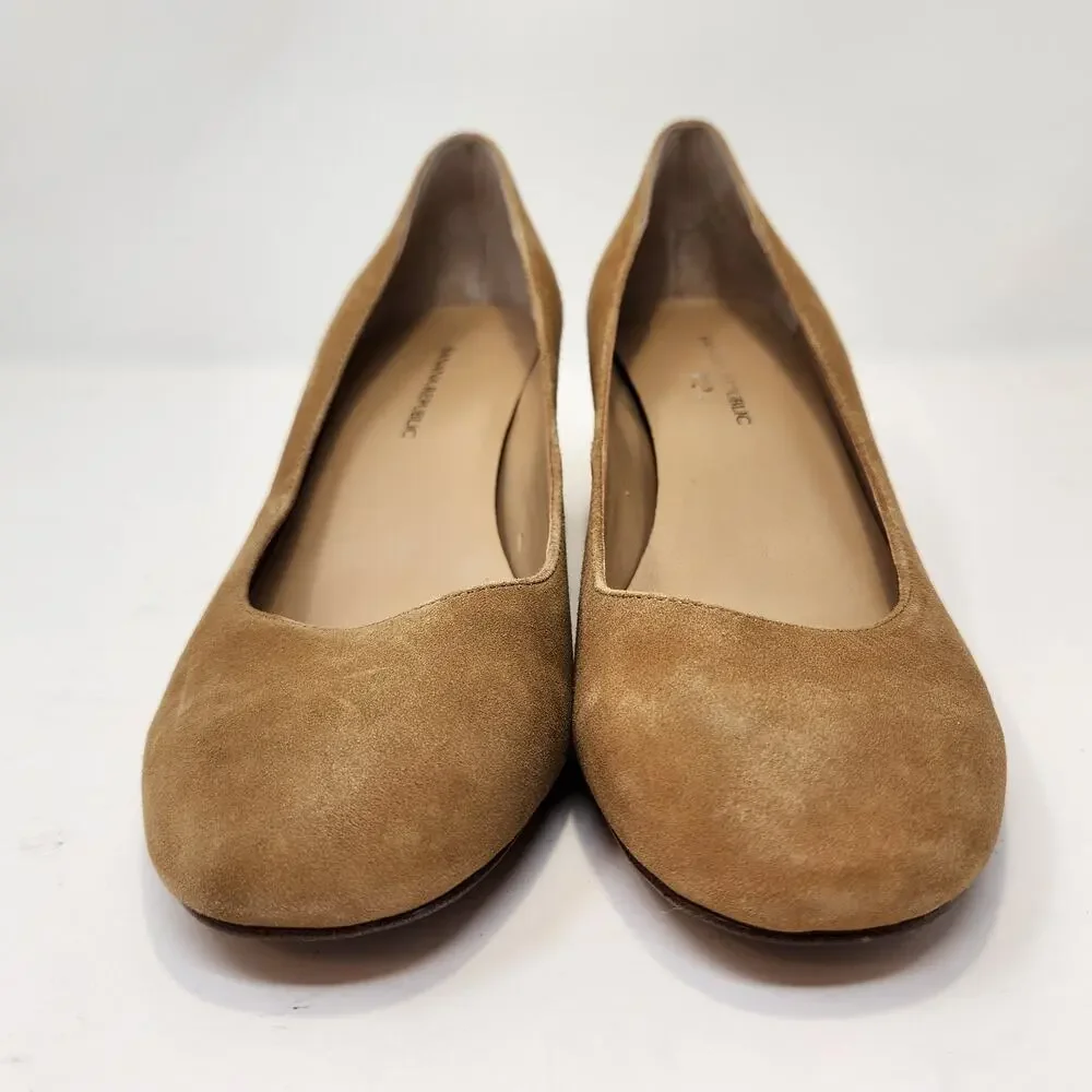 Banana Republic Womens Tan Suede Block Heels Pumps Size 7.5 M Round Toe Career
